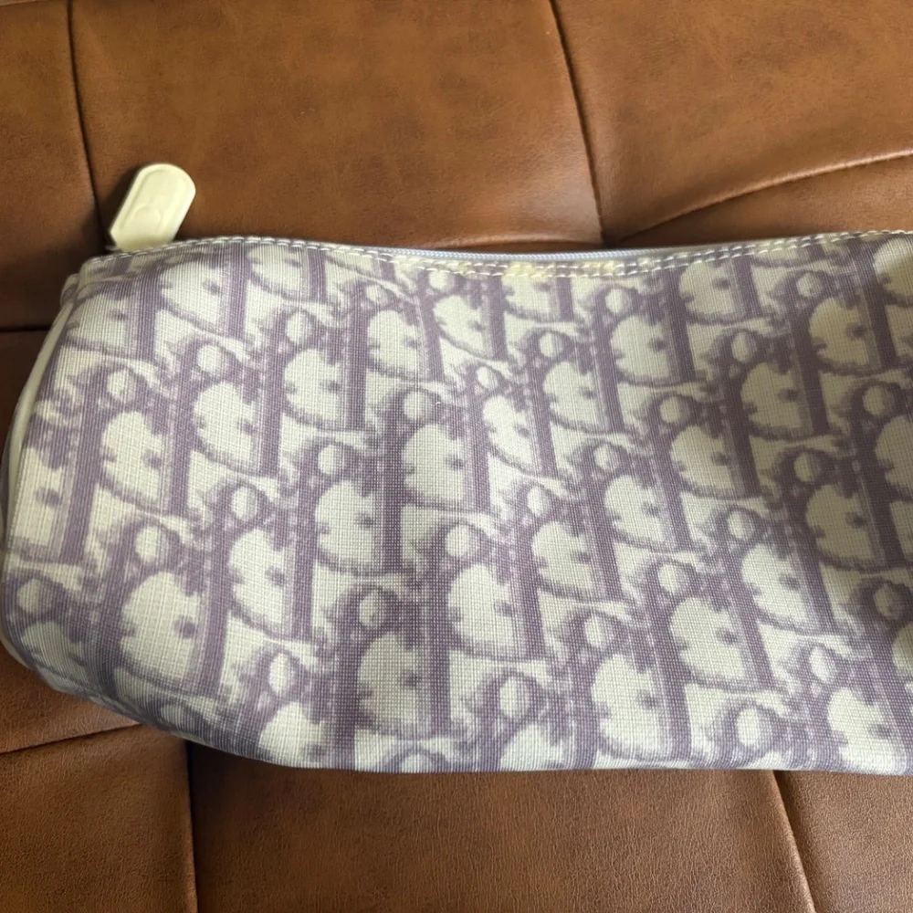 Dior Pouch - Picture 11 of 12